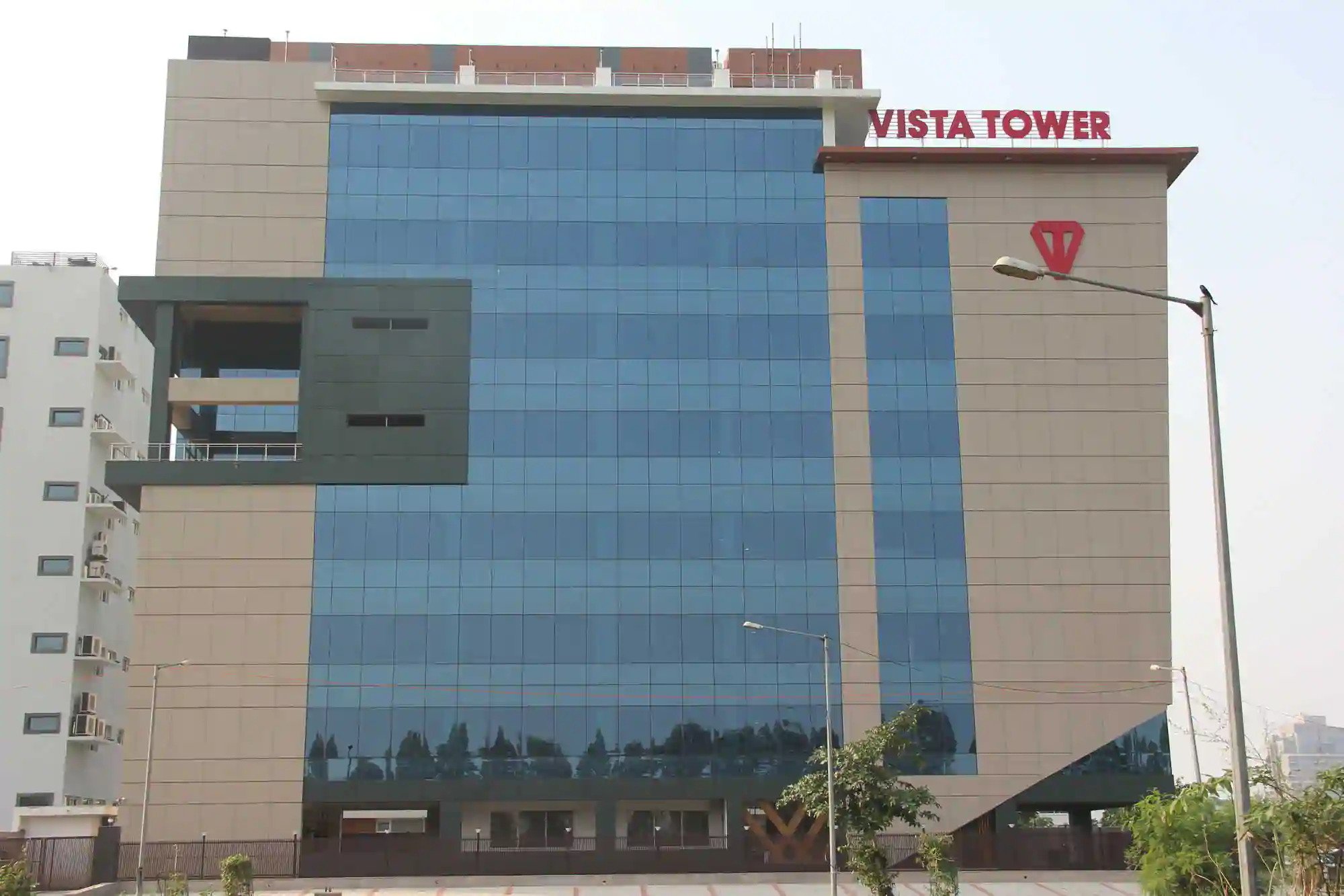 commercial office space vista tower